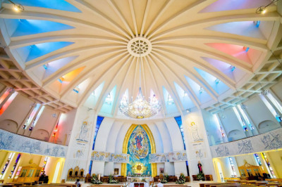 Transmisiune live Catedrala „Sfânta Fecioară Maria, Regină” din Iasi